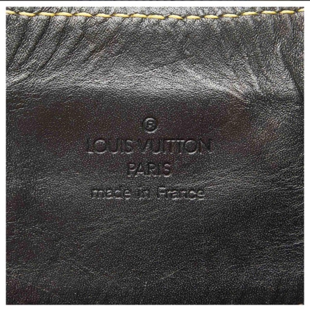 🌟RARE🌟 leather studded hobo Louis Vuitton - Picture 6 of 13